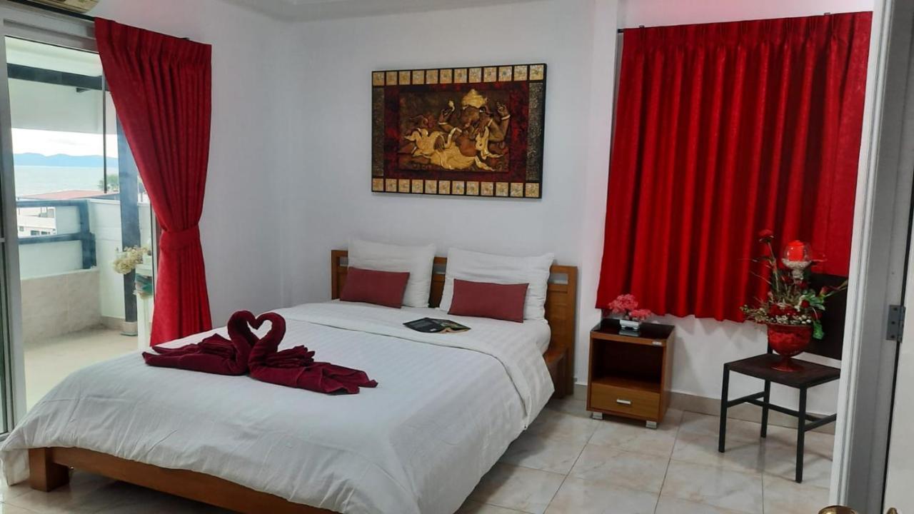 Happy Beach Jomtien Guesthouse Exteriör bild