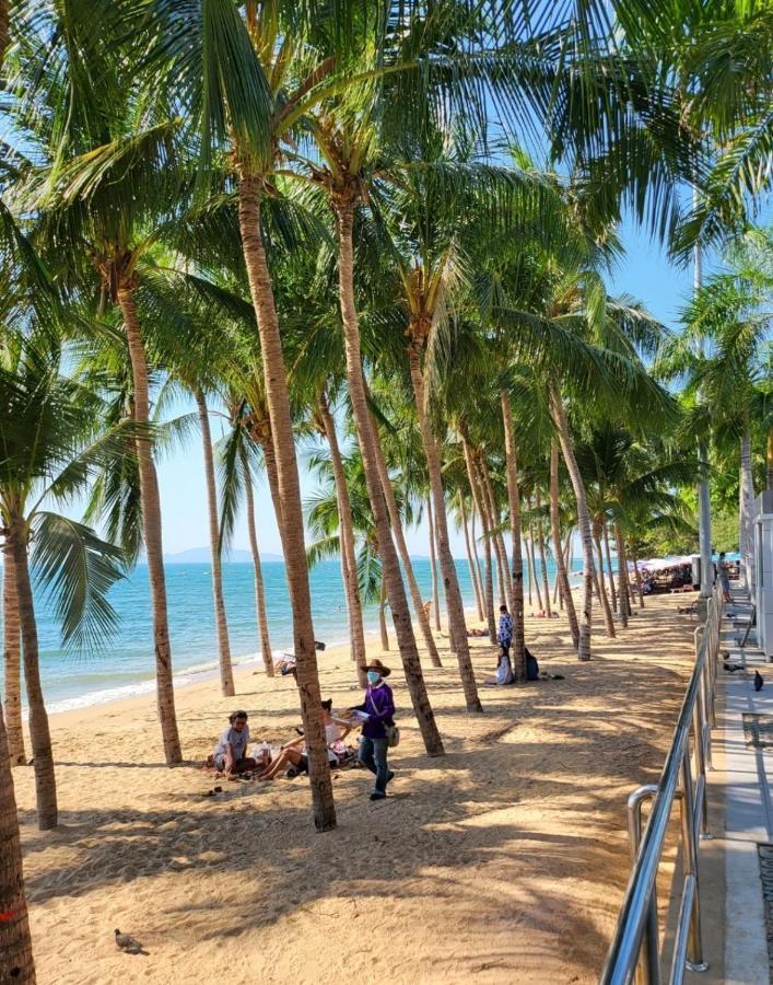 Happy Beach Jomtien Guesthouse Exteriör bild